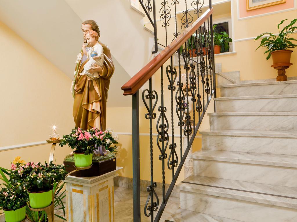 Maria Cristina Brando Bed and breakfast 3*